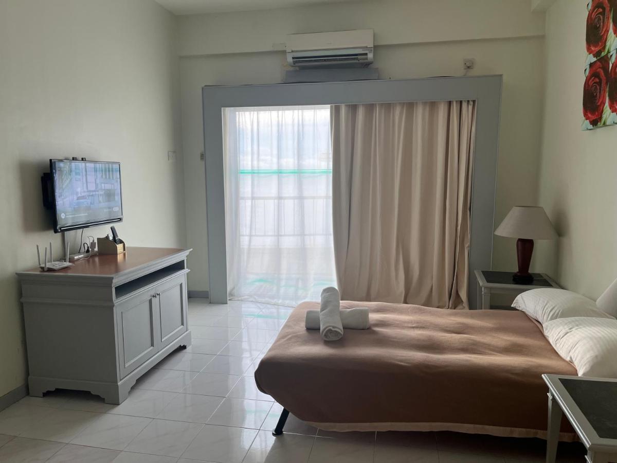 Paradise By The Sea In Penang By Veron At Rainbow Paradise Танджунг-Бунга Экстерьер фото