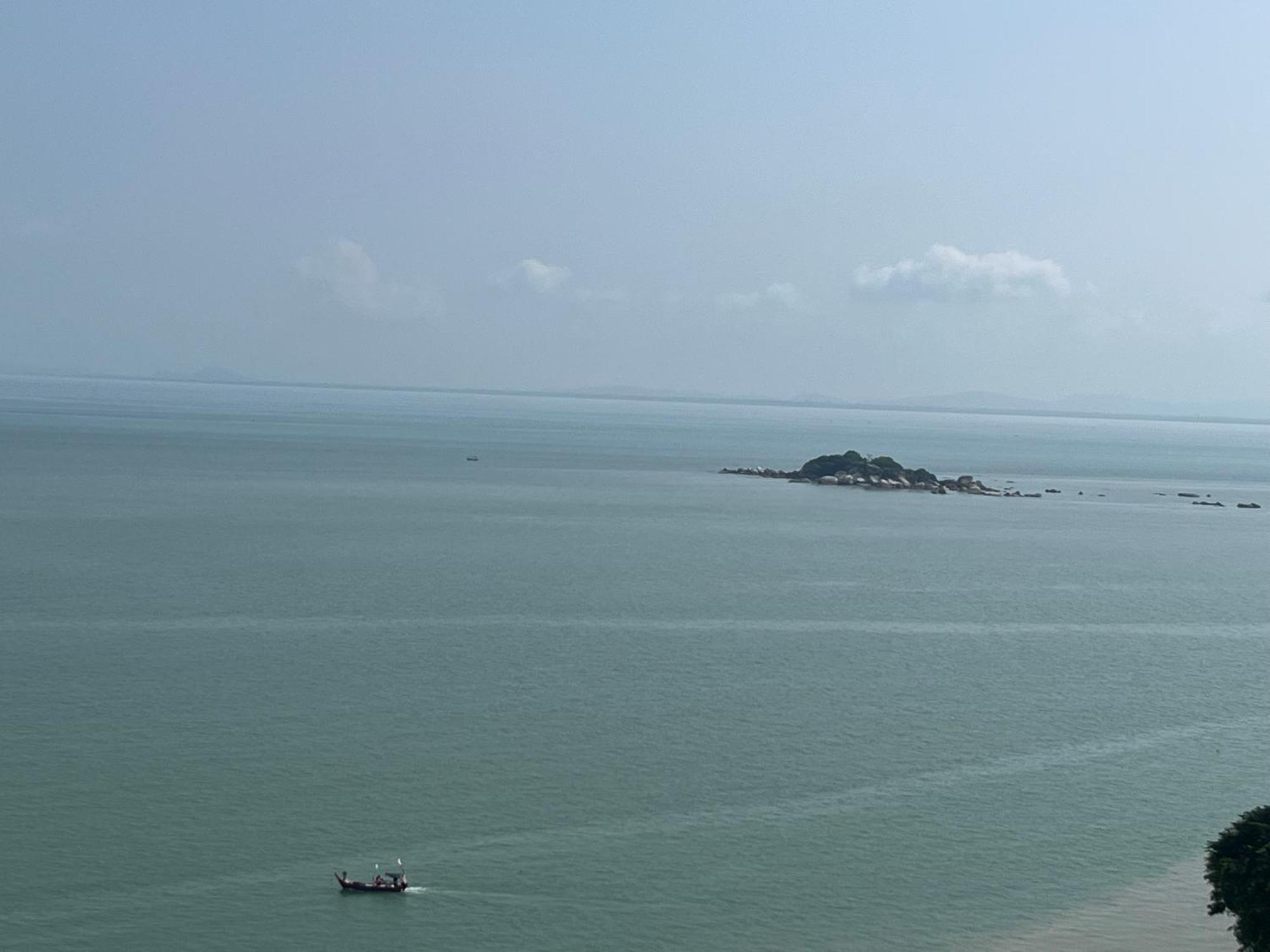 Paradise By The Sea In Penang By Veron At Rainbow Paradise Танджунг-Бунга Экстерьер фото