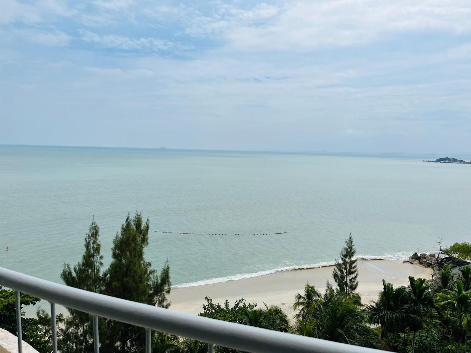 Paradise By The Sea In Penang By Veron At Rainbow Paradise Танджунг-Бунга Экстерьер фото