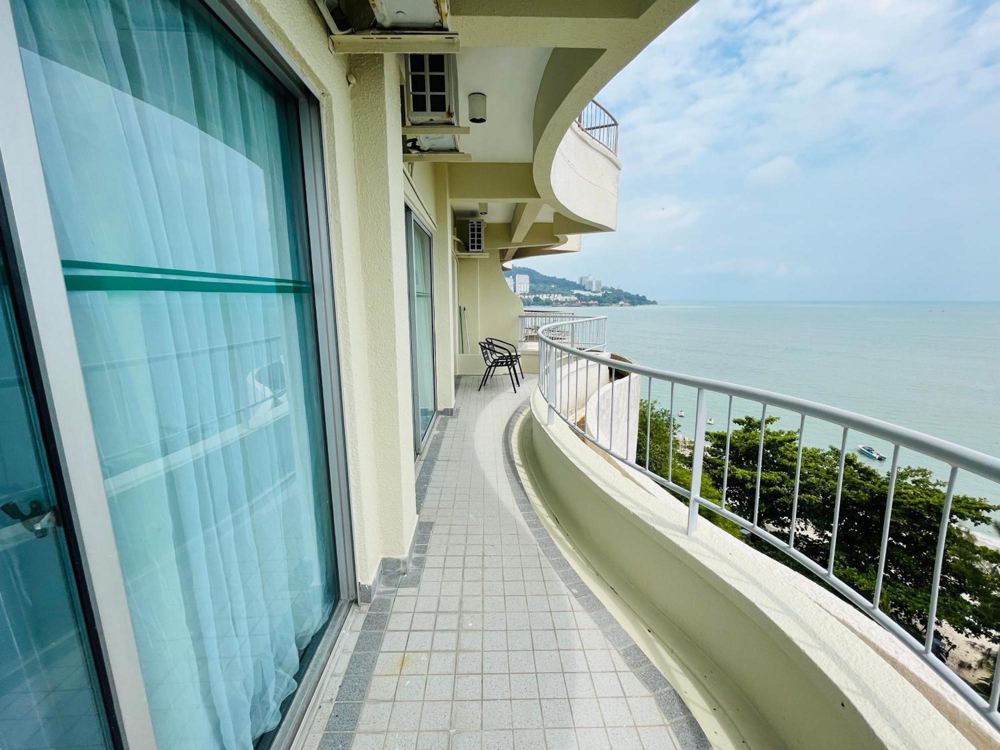 Paradise By The Sea In Penang By Veron At Rainbow Paradise Танджунг-Бунга Экстерьер фото
