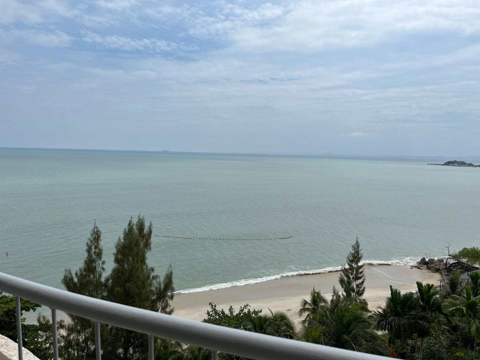 Paradise By The Sea In Penang By Veron At Rainbow Paradise Танджунг-Бунга Экстерьер фото