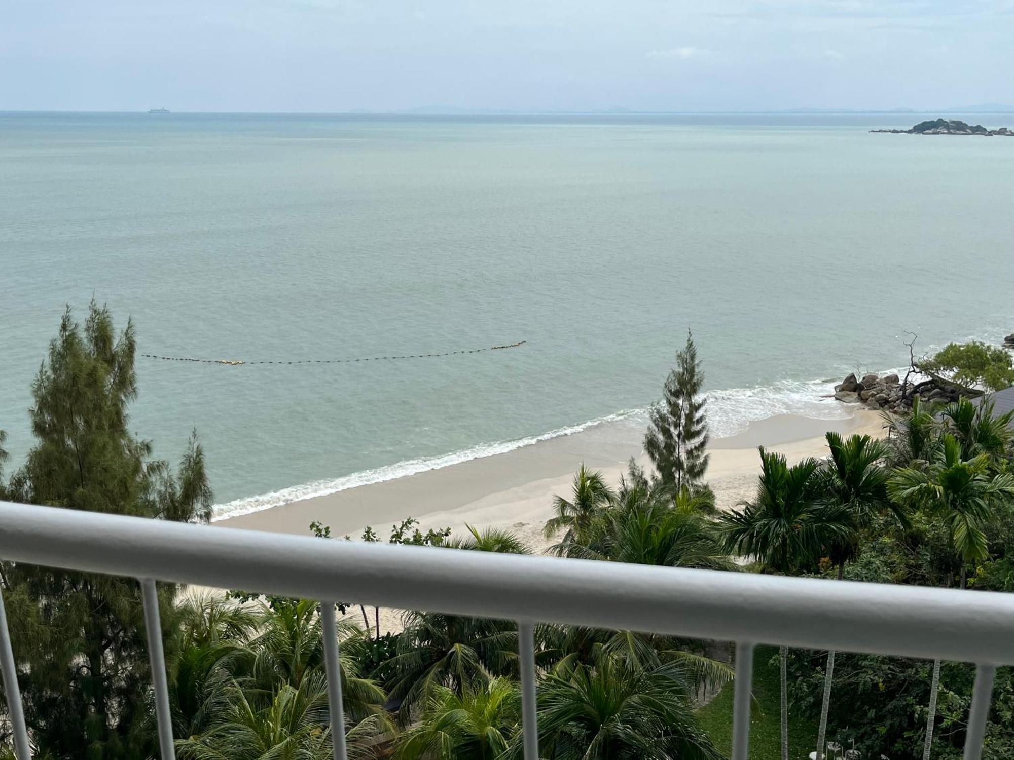 Paradise By The Sea In Penang By Veron At Rainbow Paradise Танджунг-Бунга Экстерьер фото