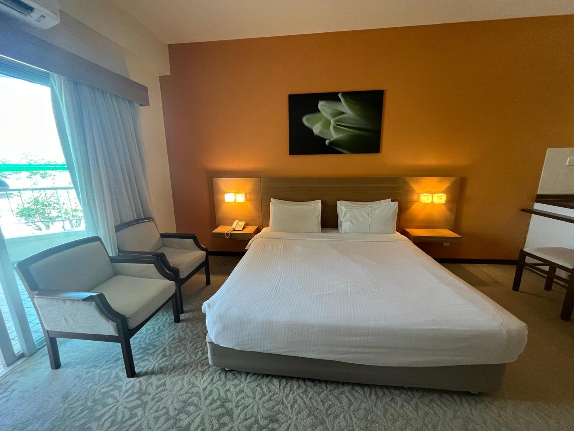 Paradise By The Sea In Penang By Veron At Rainbow Paradise Танджунг-Бунга Экстерьер фото
